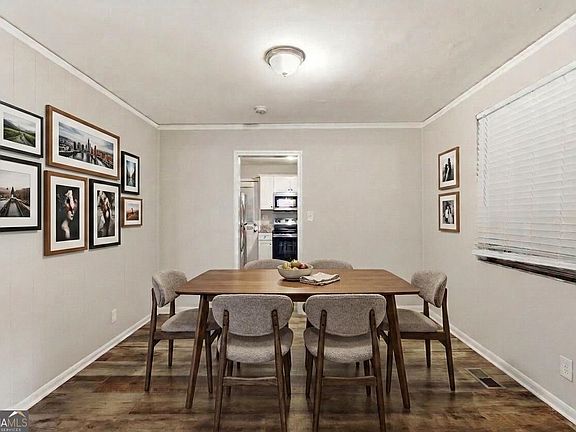 3rd image of 2096 Dellwood Pl