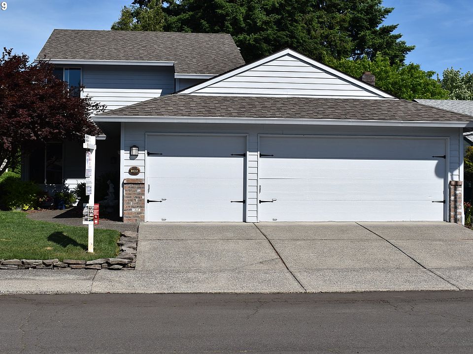 1st image of 2305 SE Balboa Dr