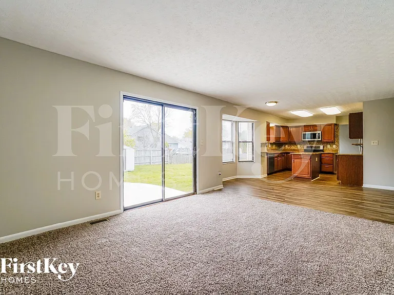 2824 Harnet Ct — Photo 5