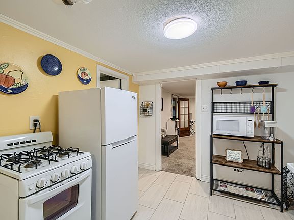 5th image of 3730 W 46th Ave