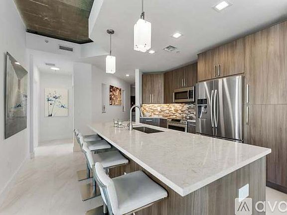 4th image of 300 S Australian Ave Unit 805