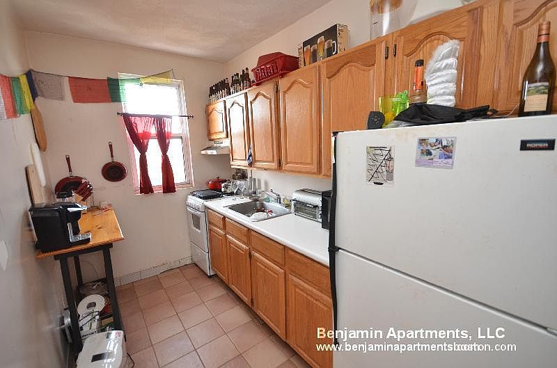 2nd image of 16 Scottfield Rd #12A
