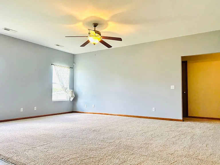 2743 Devin Dr — Photo 5