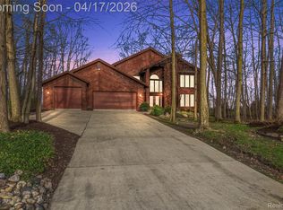 5113 Dye Hill Ct, Flint, MI 48532