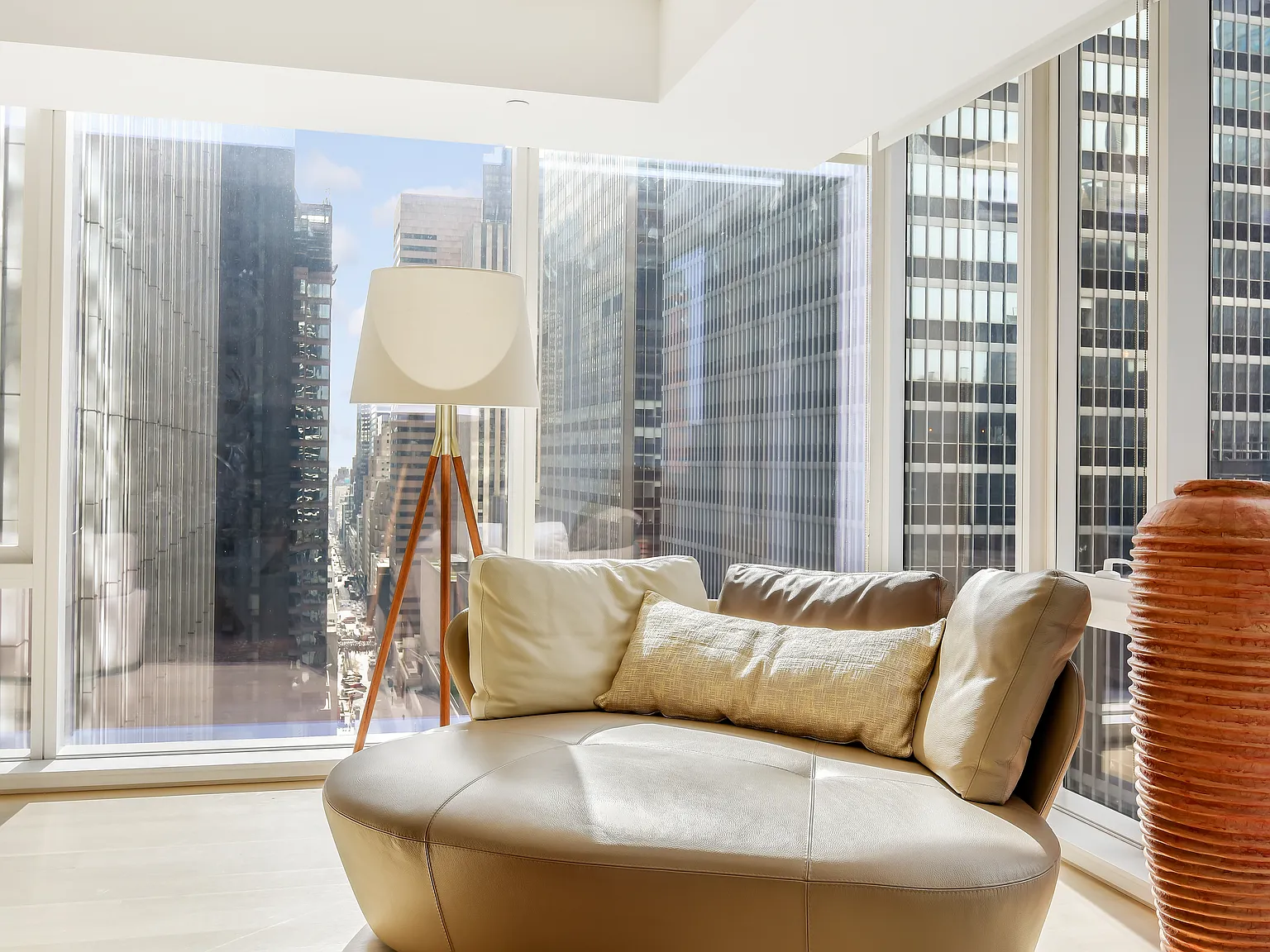 135 West 52nd Street — Photo 3