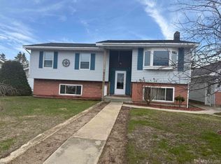 2111 18th Ave S, Escanaba, MI 49829