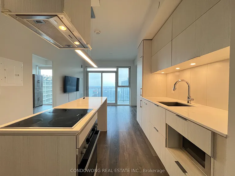 20 Richardson St #1504 — Photo 2