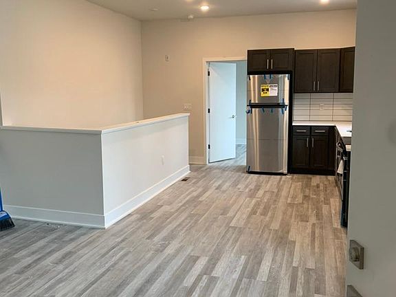 2nd image of 1608 W Montgomery Ave #1