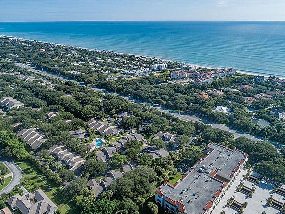 4th image of 221 E Park Shores Cir #221E