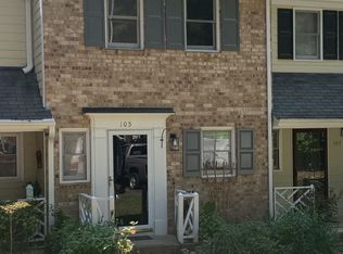 105 Briarcreek Ct, Cary, NC 27513