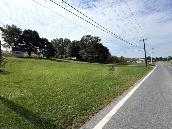779 Piketown Rd, Harrisburg, PA 17112