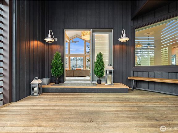 3rd image of 10224 Titus Road