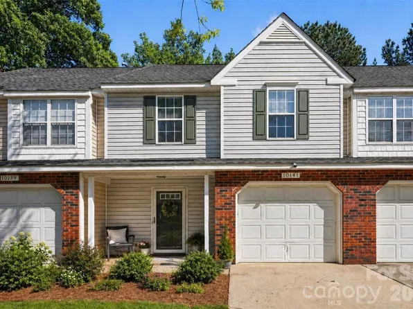 10141 University Park Ln, Charlotte, NC 28213