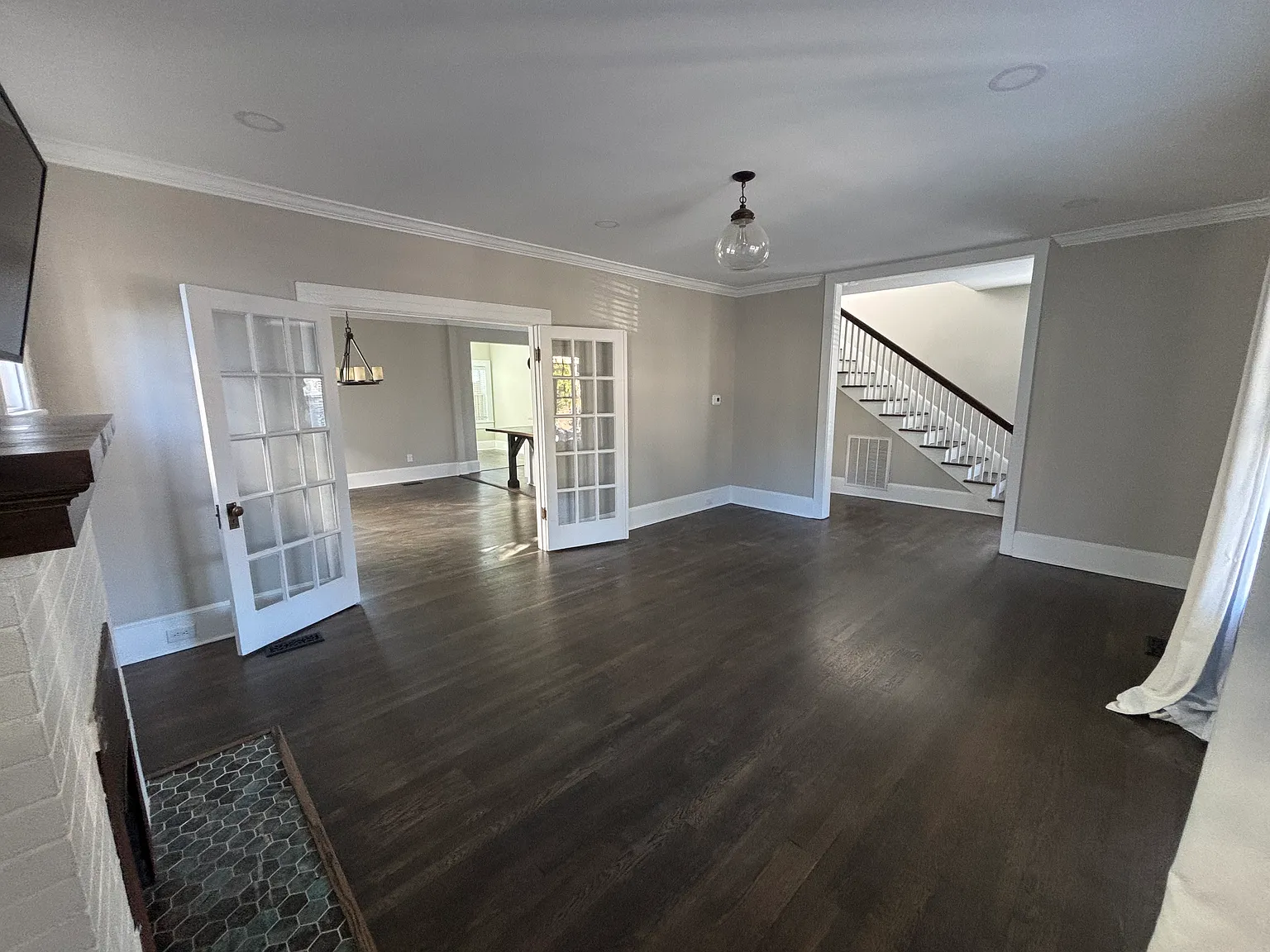 3 bed, 2.5 bath, 1884 sqft, $3,750 — Photo 3