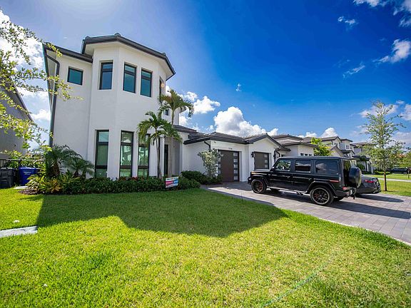 5th image of 5746 Ashwood Circle W