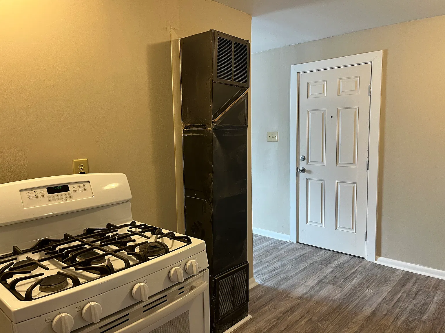 1 bed, 500 sqft, $850 — Photo 4