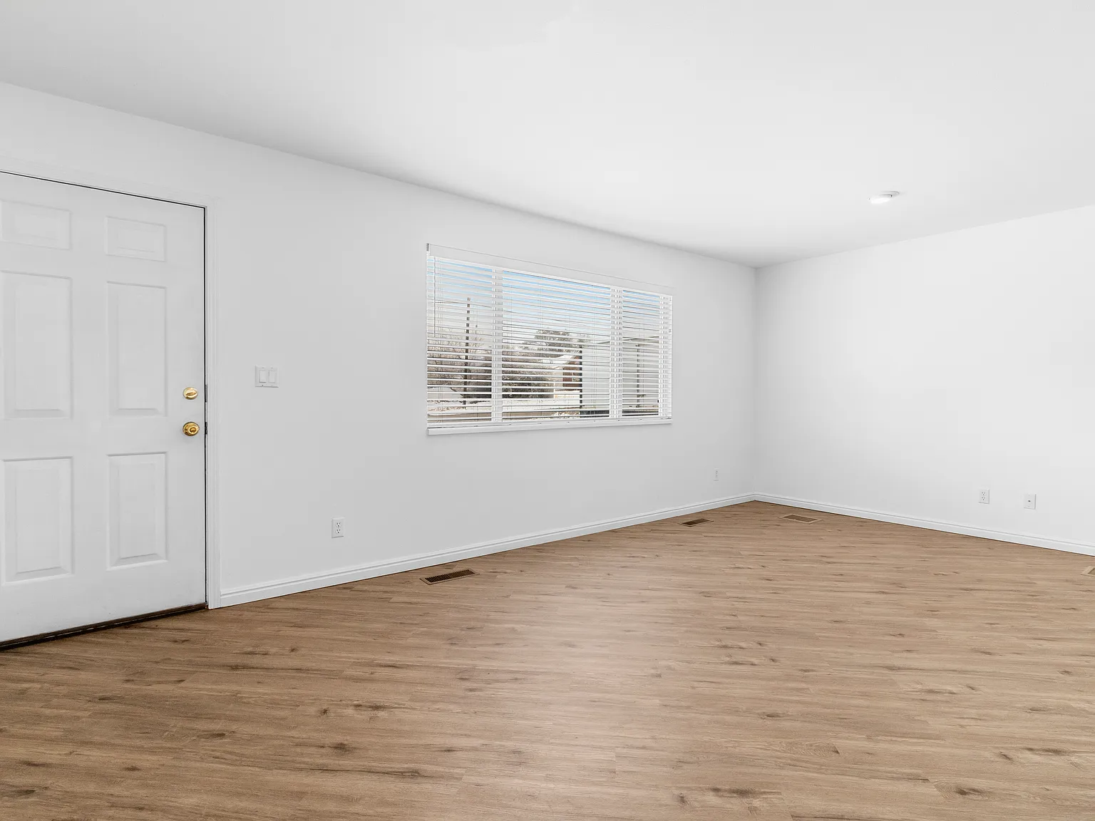 4 bed, 1500 sqft, $1,895 — Photo 3