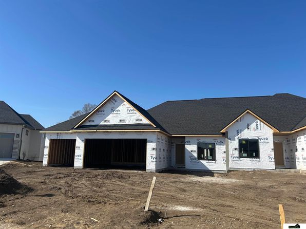 2331 S 90th Cir, Lincoln, NE 68520