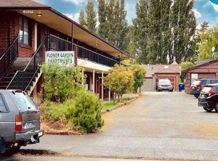 3057 63rd Ave SW APT 9, Seattle, WA 98116