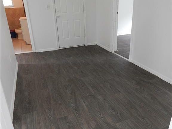2nd image of 199 Valentine Ln APT 2