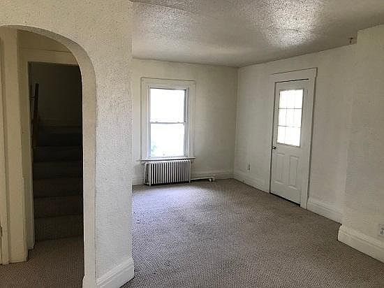 2nd image of 3327 Royal Ave #2