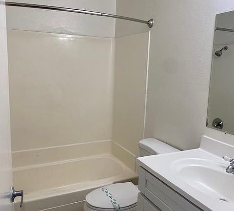 5th image of 2617 Brynwood Pl
