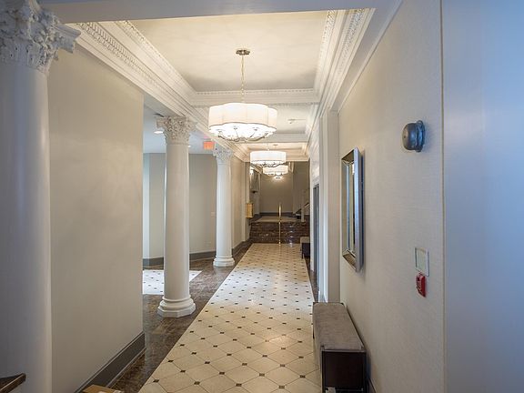 3rd image of 2123 California St NW APT B7
