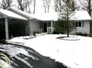 2158 Darwin Rd, Pinckney, MI 48169