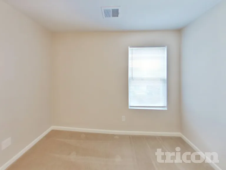 1430 Sandra Dr — Photo 12