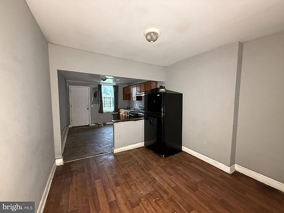 3rd image of 2023 Etting St
