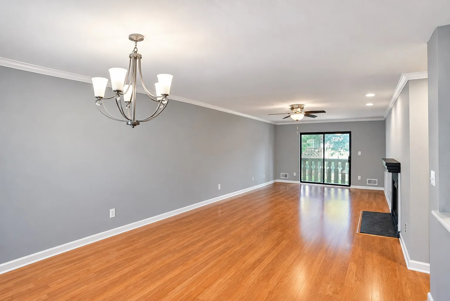 2 bed, 1193 sqft, $3,000 — Photo 2
