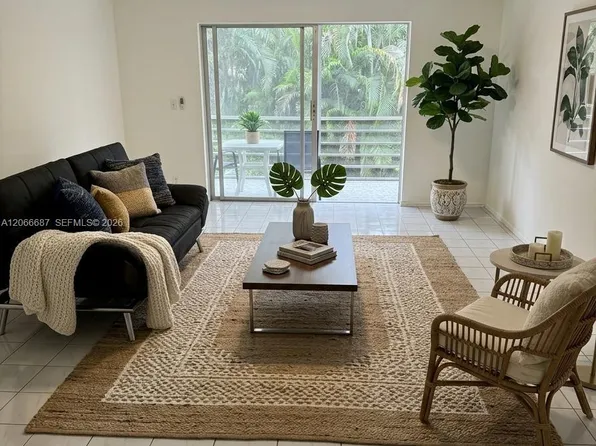 1445 Atlantic Shores Blvd APT 206, Hallandale, FL 33009