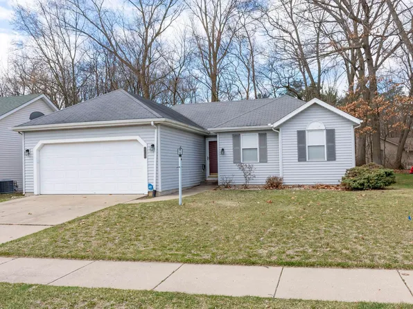 4417 Laurel Creek Dr, South Bend, IN 46628