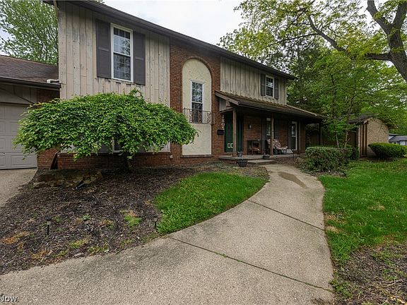 3rd image of 1805 Heritage Cir