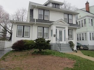 25 Clinton Ter, Irvington, NJ 07111