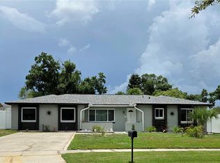 2245 Elizabeth Dr, Brandon, FL 33510