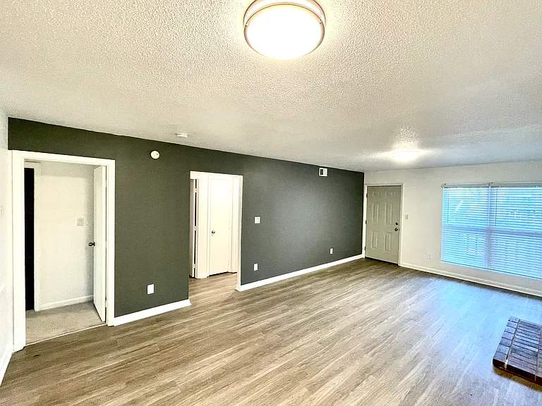 Collegeview — Photo 21