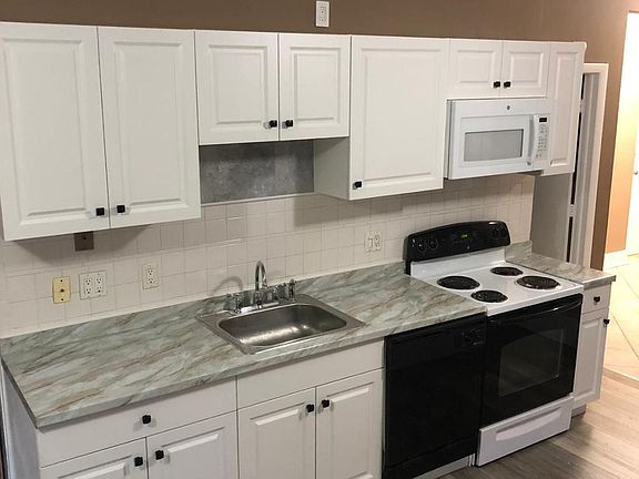 5th image of 745 Meridian Ave APT 3