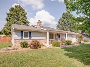 926 Cherry Ln, Troy, IL 62294