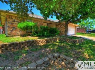 8225 Lara Ln, Watauga, TX 76148