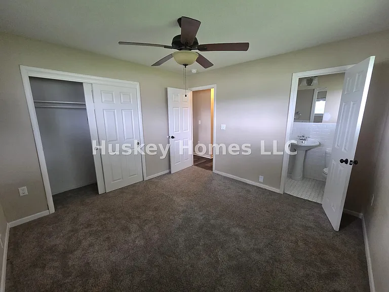 7300 E 109th St — Photo 11