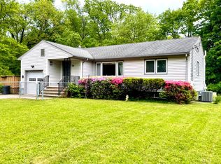 79 Woodland Rd, Piscataway, NJ 08854