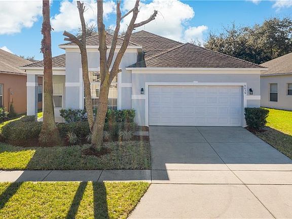 2nd image of 9639 Heron Pointe Dr
