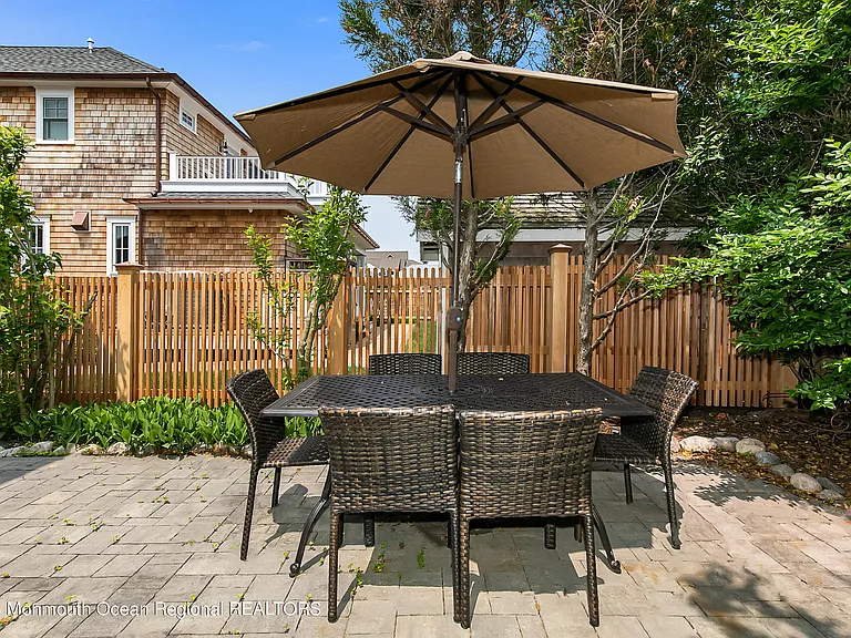 649 Main Ave — Photo 32