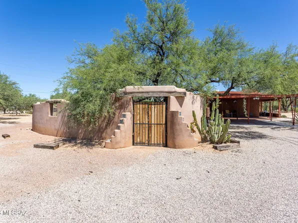 8625 N Mulberry Dr, Tucson, AZ 85704