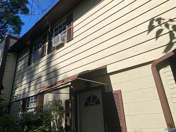 3rd image of 2636 3rd St NW