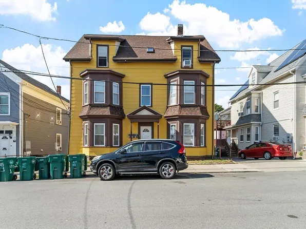107 Hollingsworth St, Lynn, MA 01902