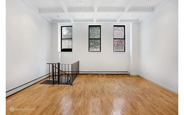 Rented by Douglas Elliman | media 32