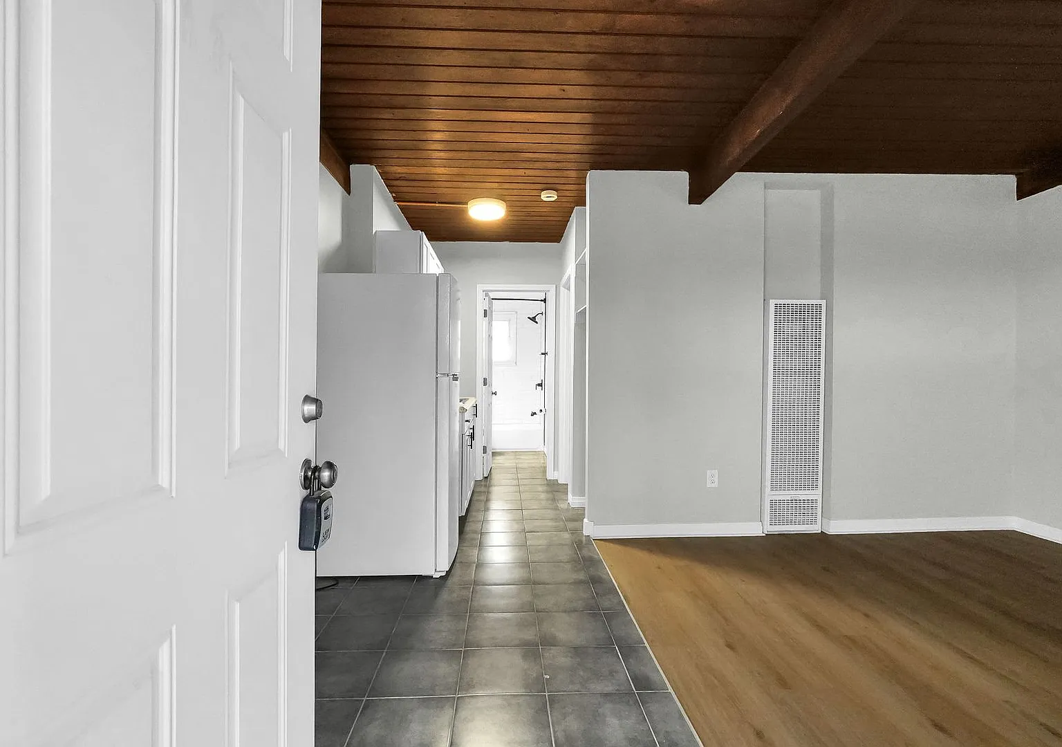 3205 Joan Road - H - Unit H — Photo 2