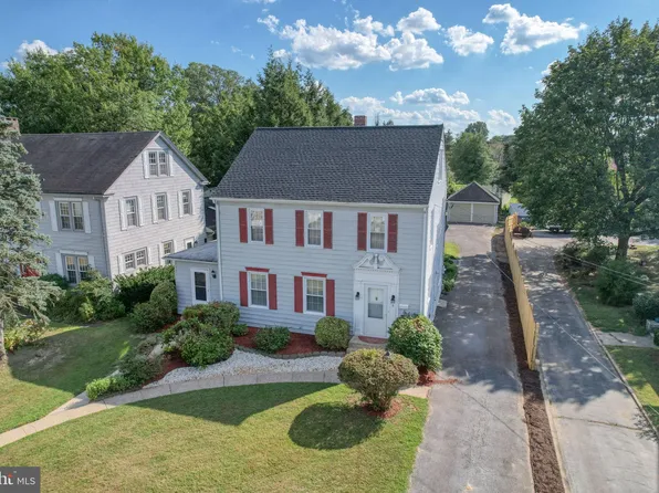 8 W Clarke Ave, Milford, DE 19963